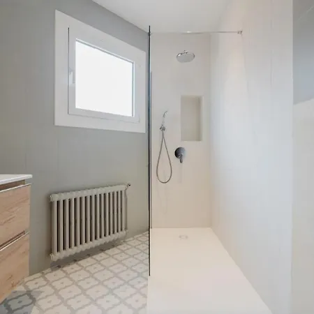 Apartment Large Townhouse In St Cugat