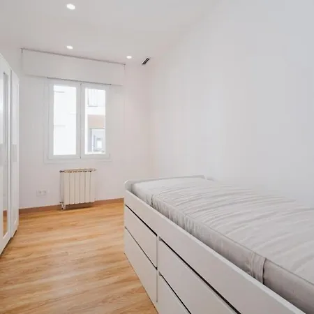Large Townhouse In St Cugat Apartment Sant Cugat del Valles