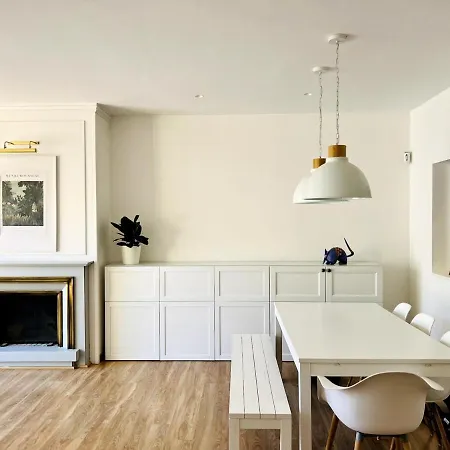 Apartment Large Townhouse In St Cugat