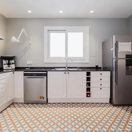 Large Townhouse In St Cugat *